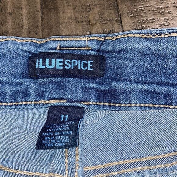 Blue spice high waist fringed bottom denim shorts - Picture 2 of 4